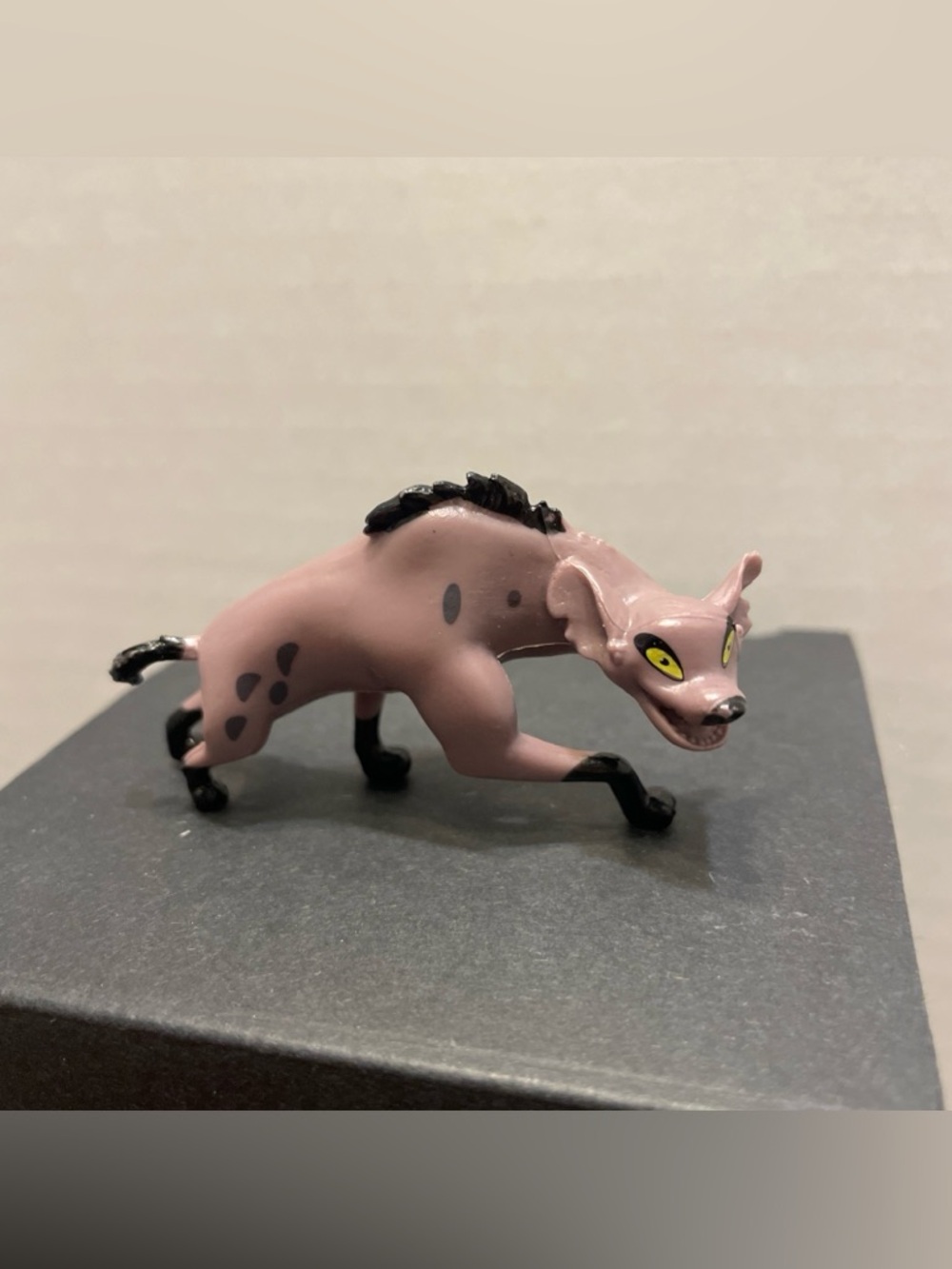 BANZAI Walt Disney LION KING Scar HYENA PVC TOY Figure Playset 2 1/2" Figure